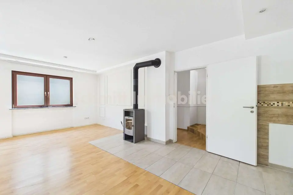 5 Zimmer Haus mit 118 m² in Wiesbaden – Bild 2