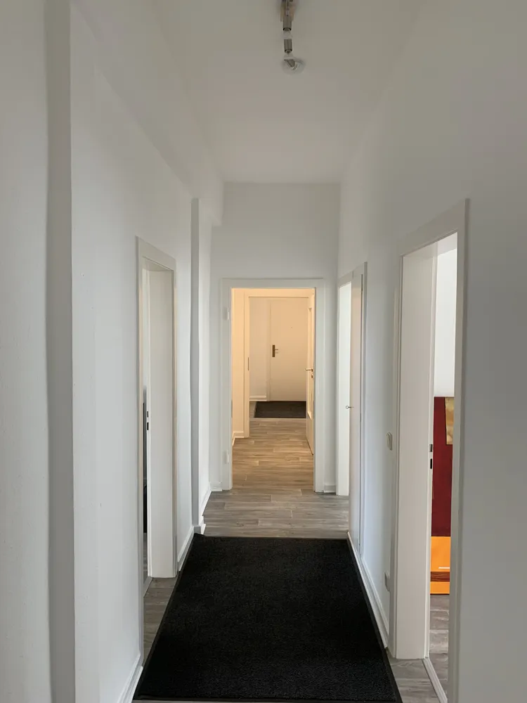 6 Zimmer Wohnung mit 140 m² in Remscheid – Bild 1