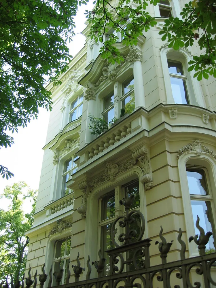 3 Zimmer Wohnung mit 143 m² in Berlin – Bild 5