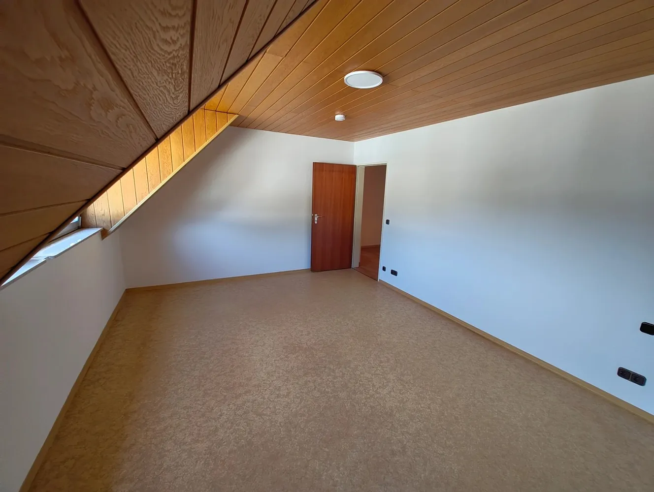 2 room apartment with 55 m² in Frankfurt am Main – Photo 4