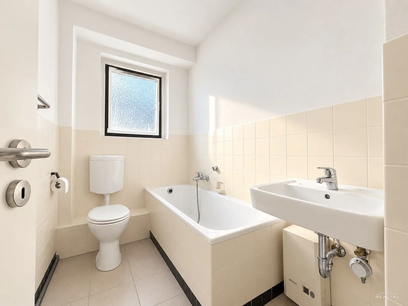 4 Zimmer Wohnung mit 120 m² in Krefeld – Bild 4