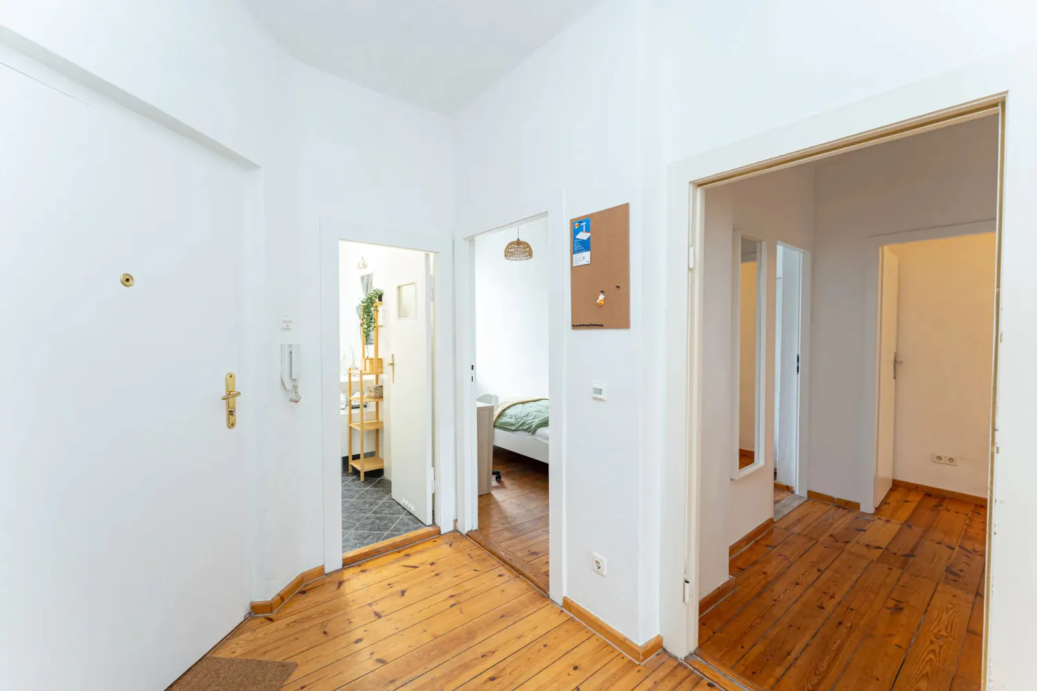 Shared room with 10 m² in Berlin – Photo 9