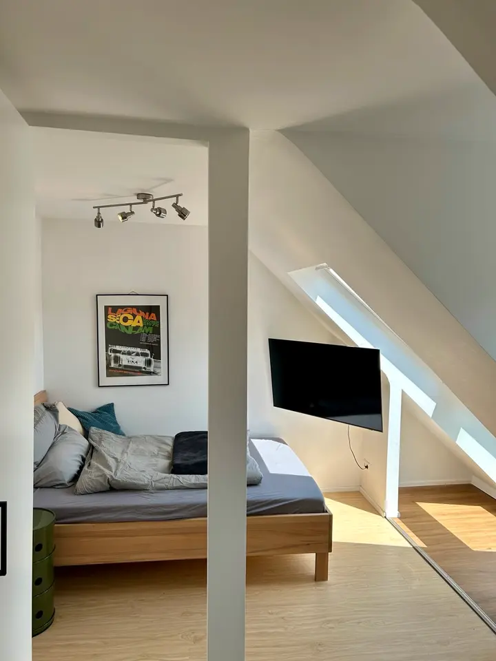 Shared room with 64 m² in Stuttgart – Photo 1