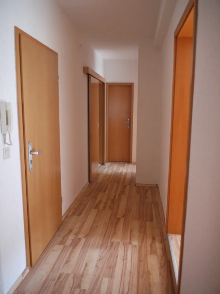 3 Zimmer Wohnung mit 90 m² in Sangerhausen – Bild 2