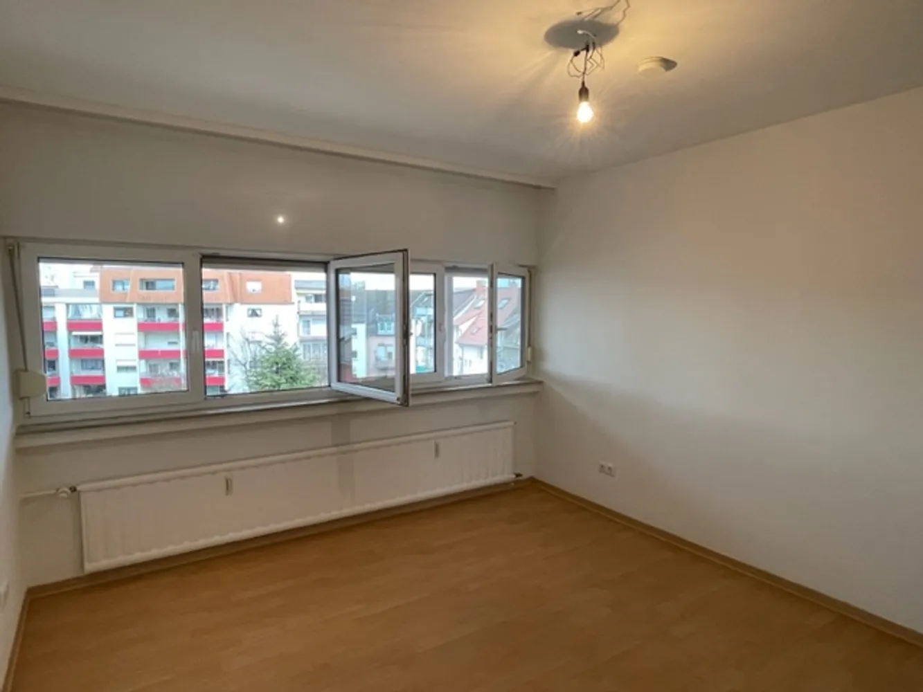 2 Zimmer Wohnung mit 50 m² in Ludwigshafen am Rhein – Bild 2