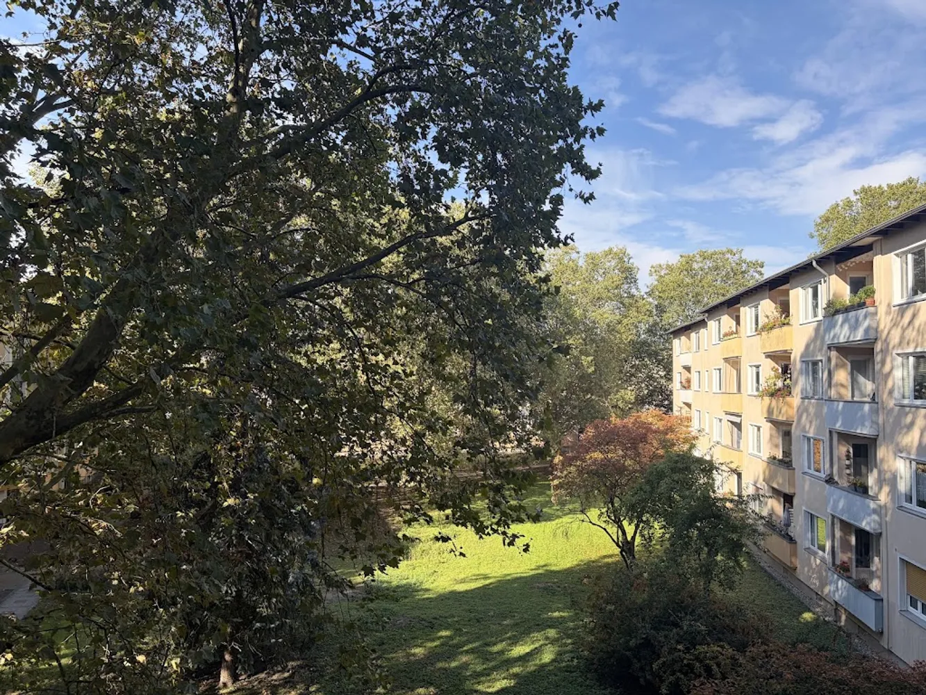 2 room apartment with 65 m² in Berlin – Photo 2