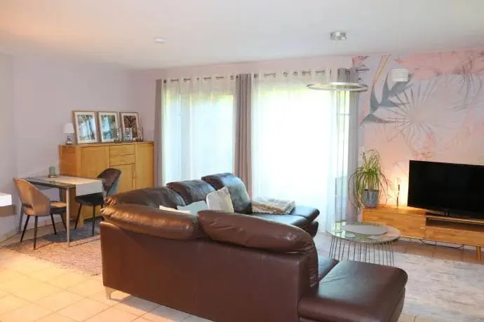 WG-Zimmer mit 70 m² in Straubing – Bild 1
