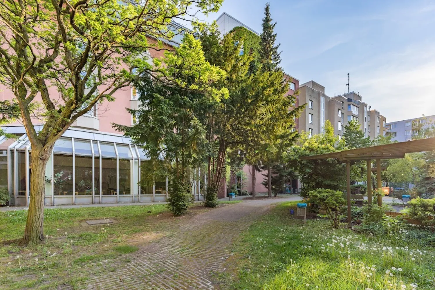 1 room apartment with 43 m² in Berlin – Photo 2