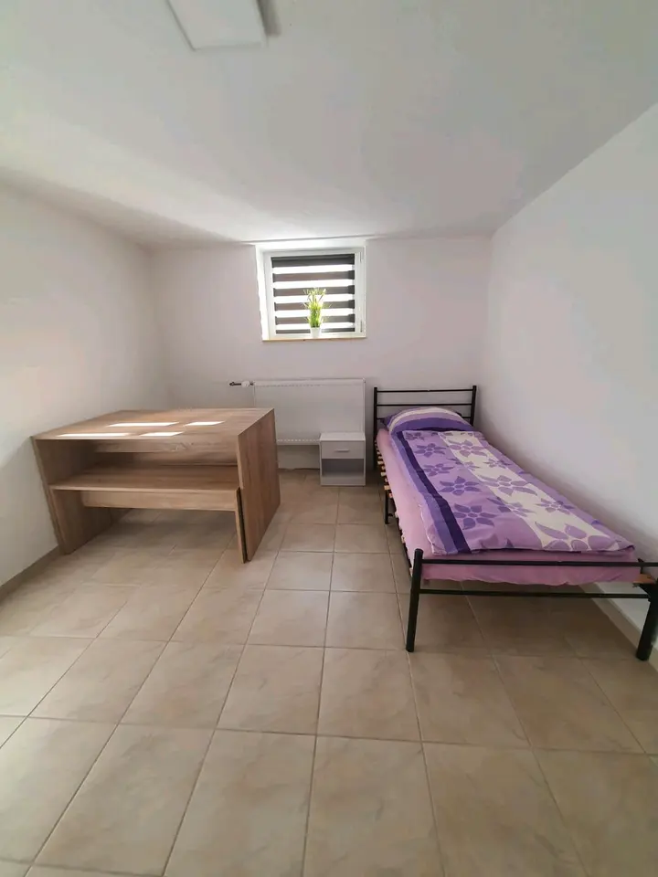 WG-Zimmer mit 12 m² in Bietigheim-Bissingen – Bild 2