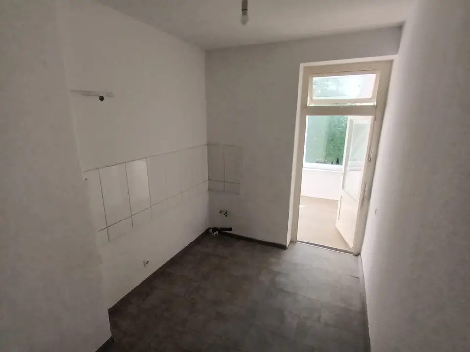6 Zimmer Wohnung mit 100 m² in Wilhelmshaven – Bild 2
