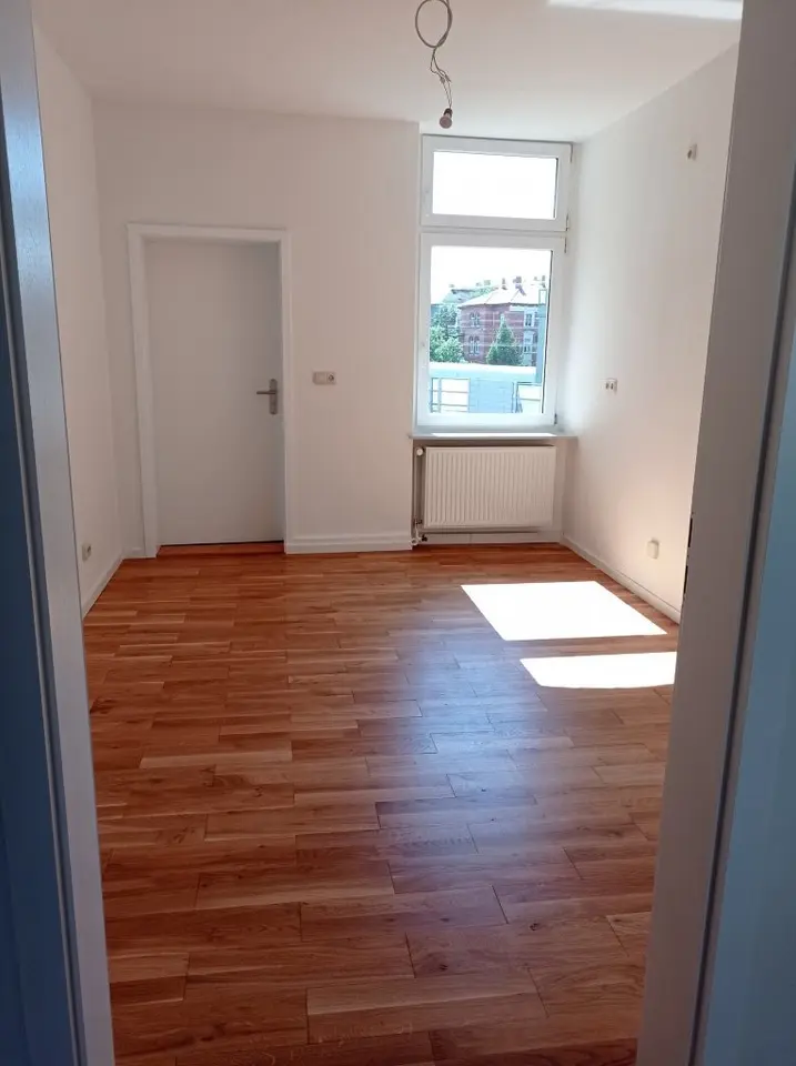 3 Zimmer Wohnung mit 102 m² in Erfurt – Bild 2