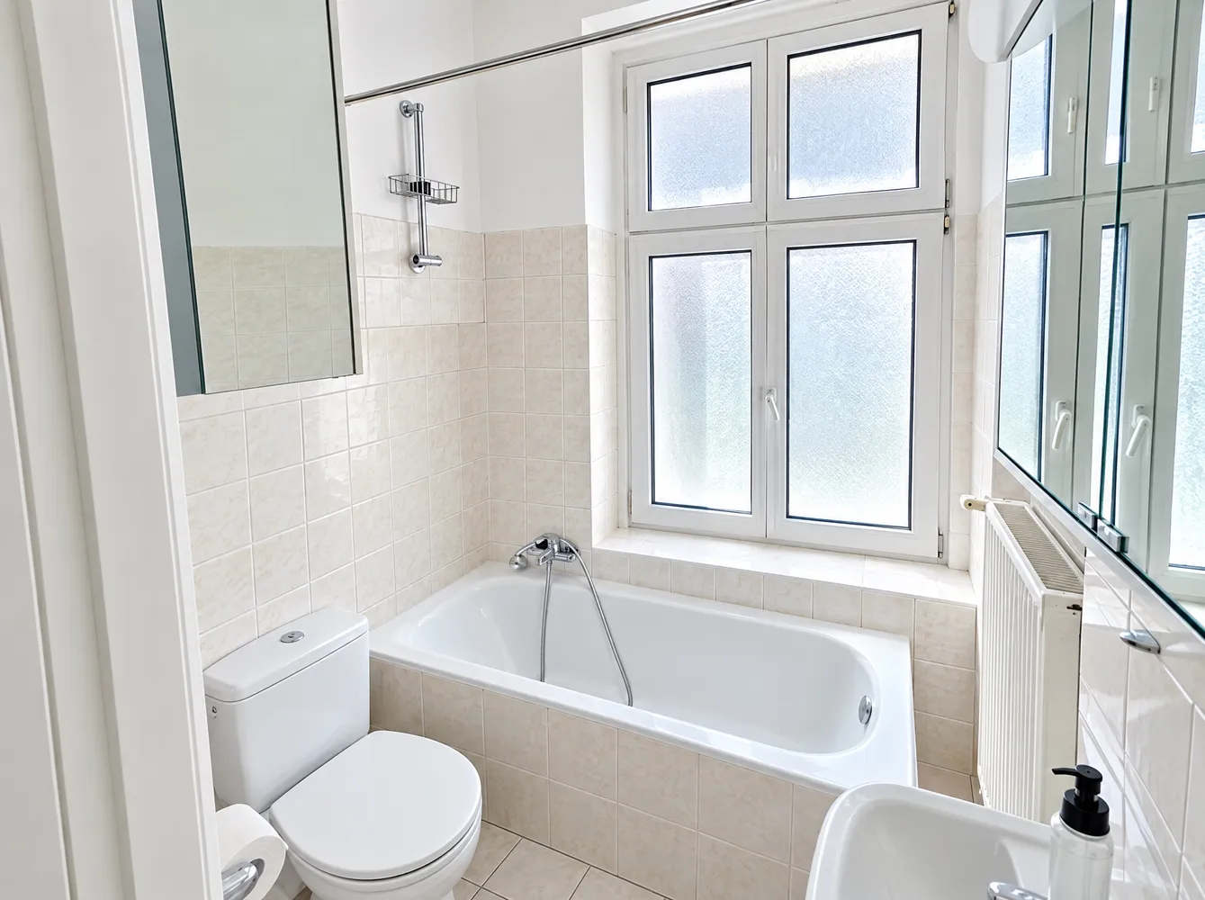 4 Zimmer Wohnung mit 105 m² in Lübeck – Bild 3