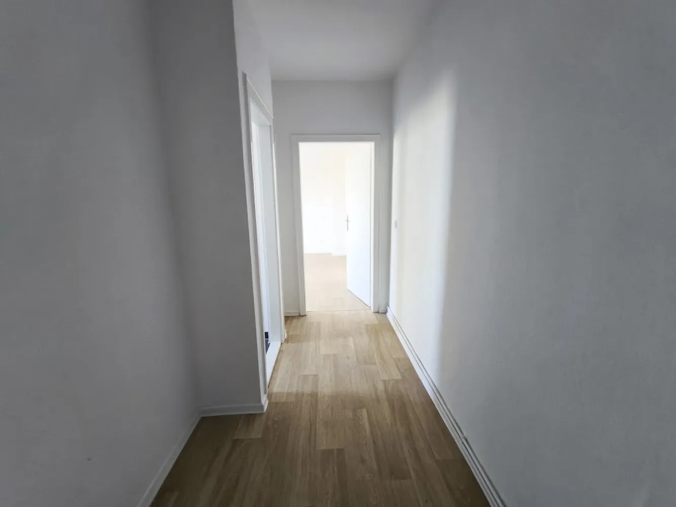 2 Zimmer Wohnung mit 49 m² in Merseburg – Bild 2