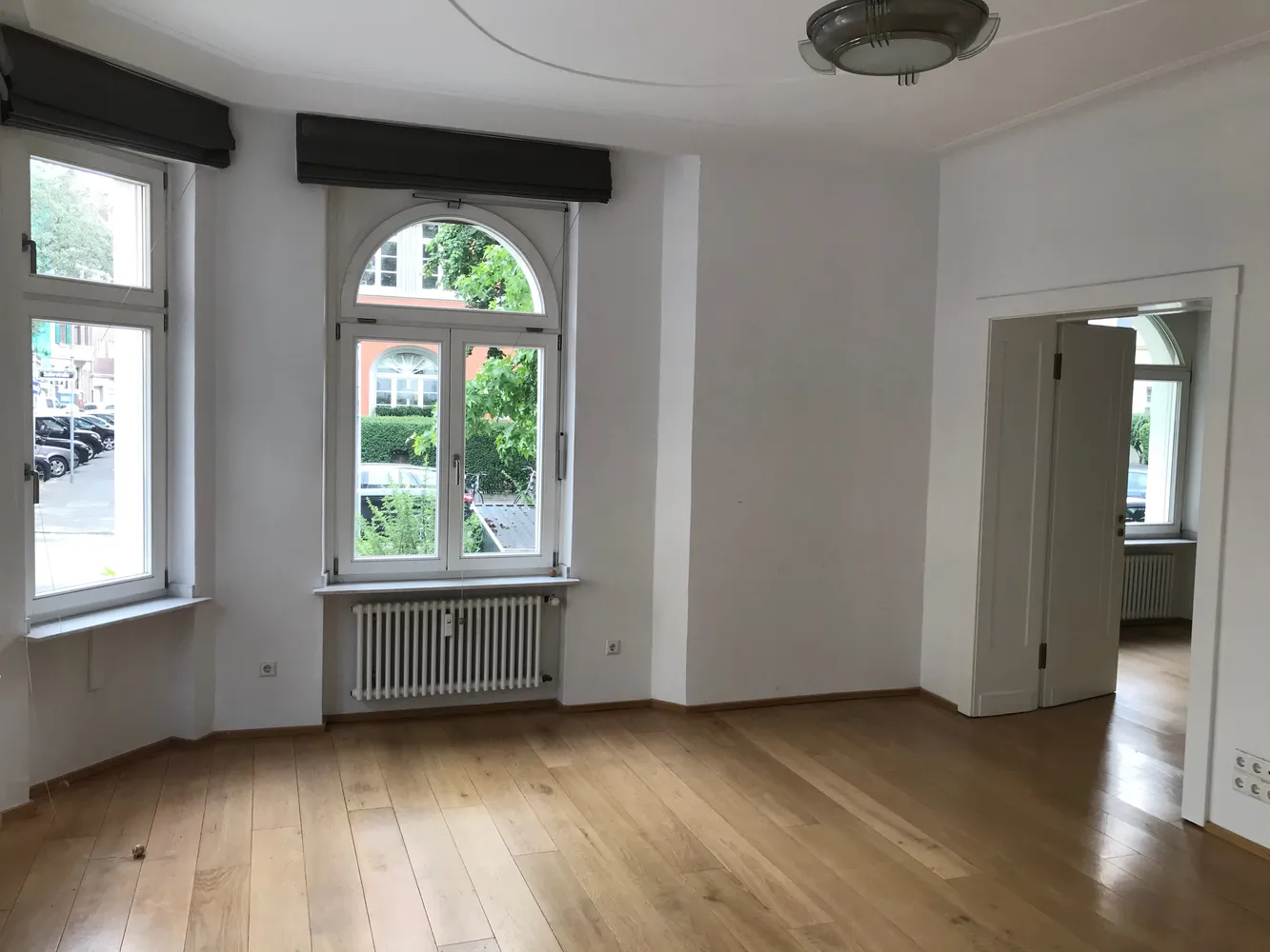 8 Zimmer Wohnung mit 202 m² in Düsseldorf – Bild 4