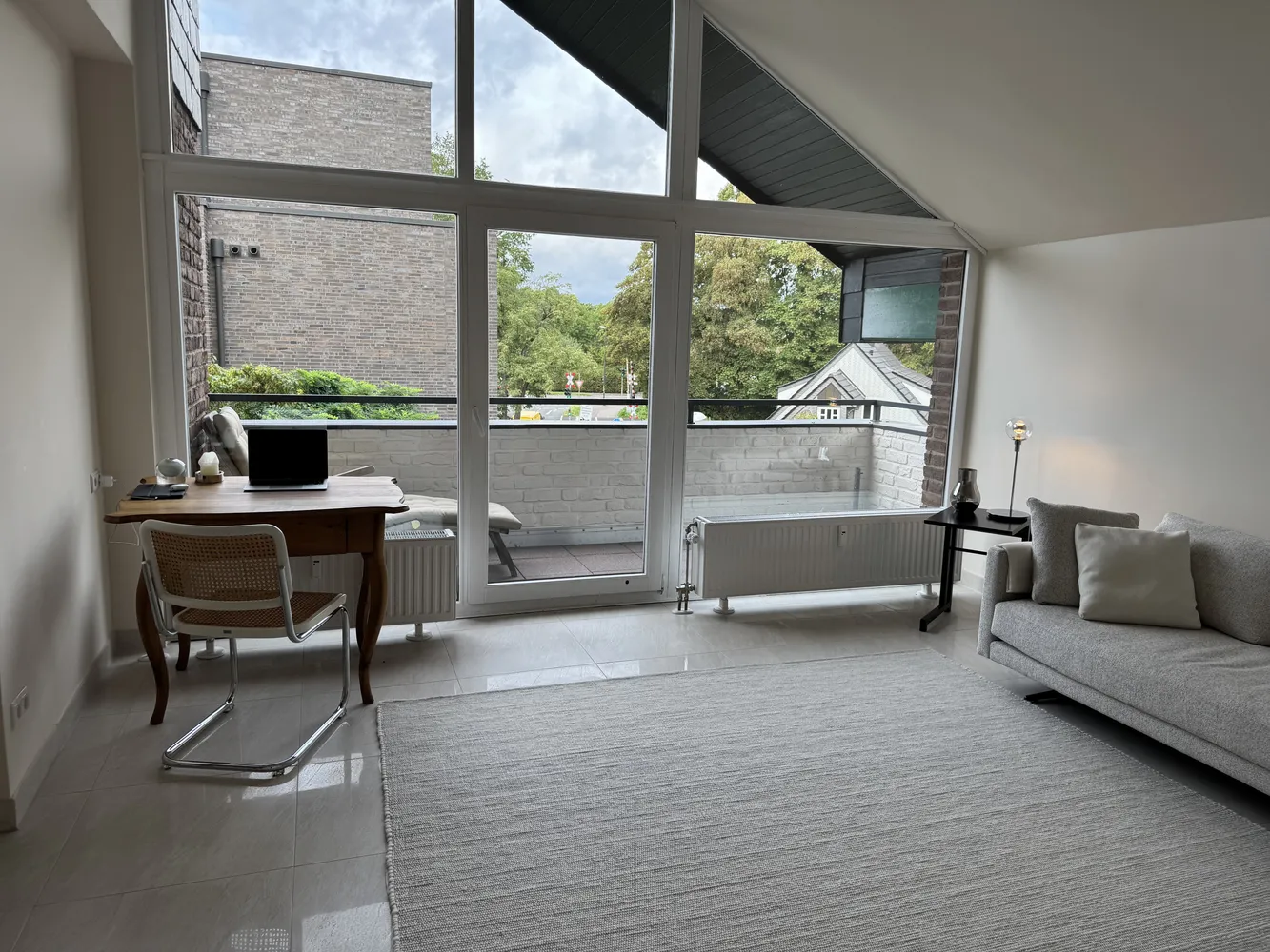 2 Zimmer Wohnung mit 56 m² in Düsseldorf – Bild 2
