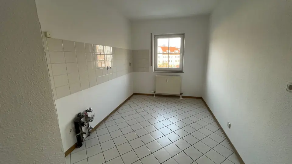 2 Zimmer Wohnung mit 60 m² in Werdau – Bild 3