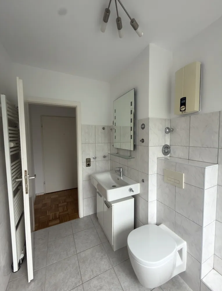 1 Zimmer Wohnung mit 35 m² in Köln – Bild 4