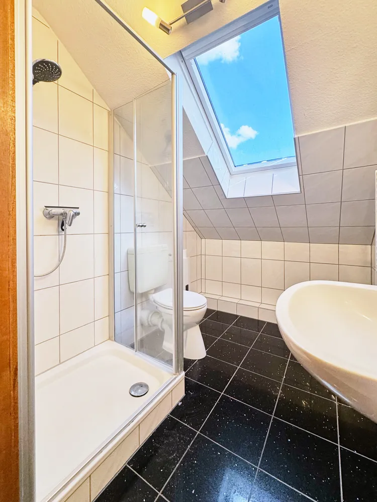 3 room apartment with 65 m² in Cologne – Photo 3