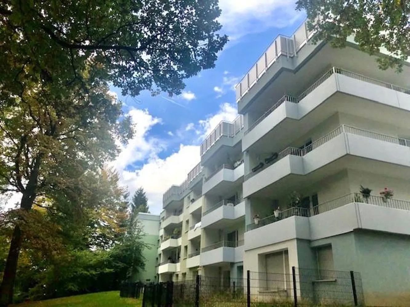 6 Zimmer Wohnung mit 102 m² in Aachen – Bild 2