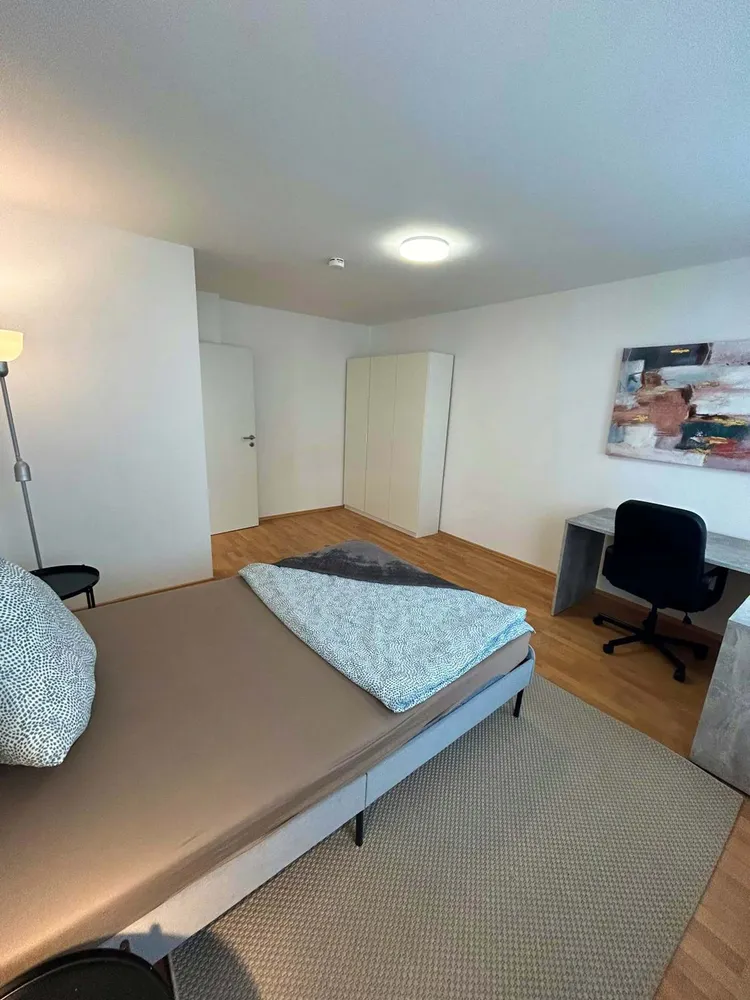 WG-Zimmer mit 12 m² in München – Bild 3