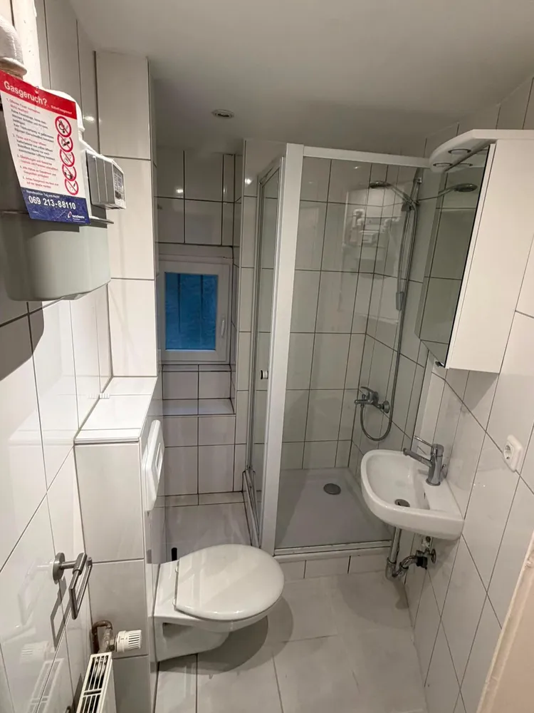 2 room apartment with 50 m² in Frankfurt am Main – Photo 7