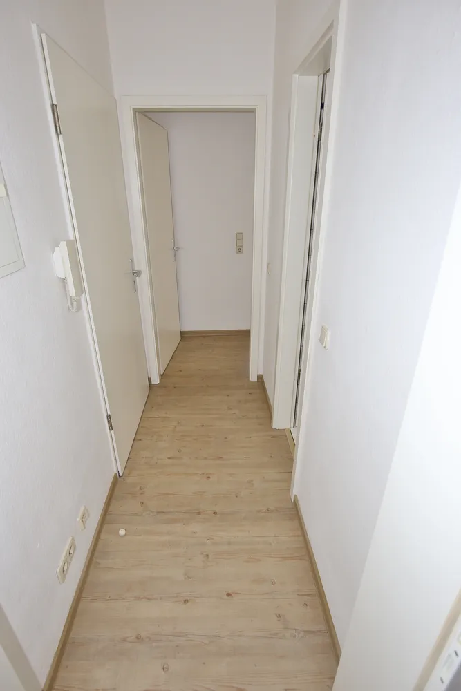 6 Zimmer Wohnung mit 182 m² in Halle (Saale) – Bild 3
