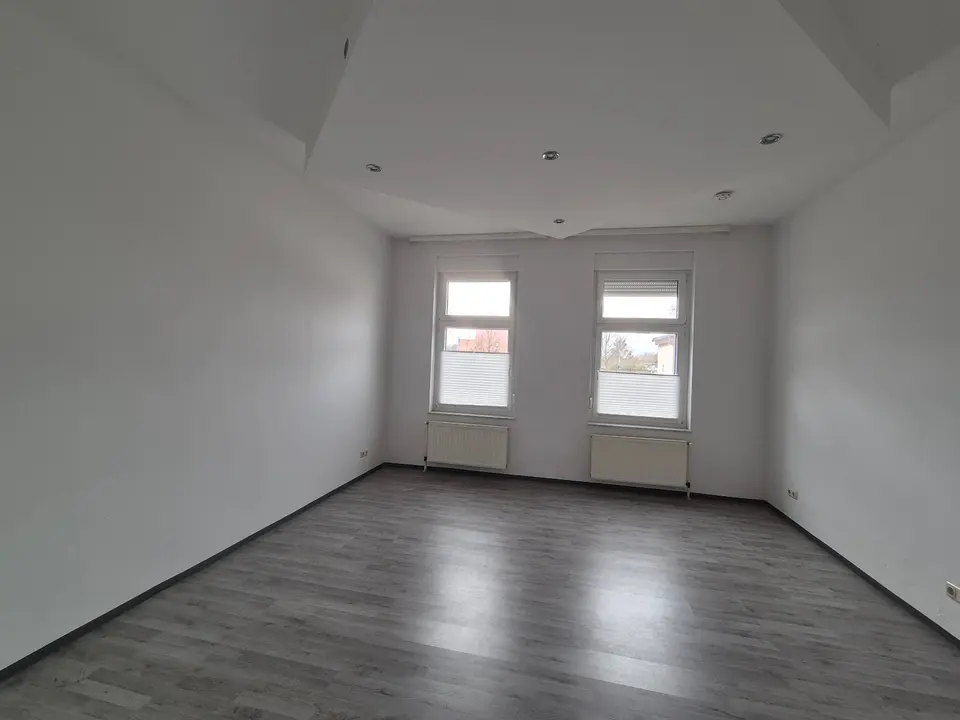 5 Zimmer Wohnung mit 130 m² in Bernau bei Berlin – Bild 1