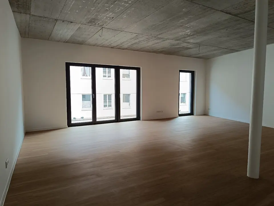 3 Zimmer Wohnung mit 130 m² in Würzburg – Bild 2