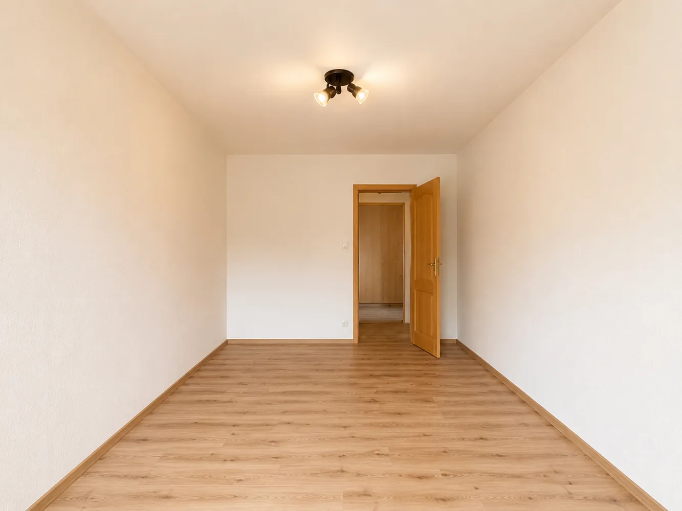 7 Zimmer Haus mit 261 m² in Hannover – Bild 8