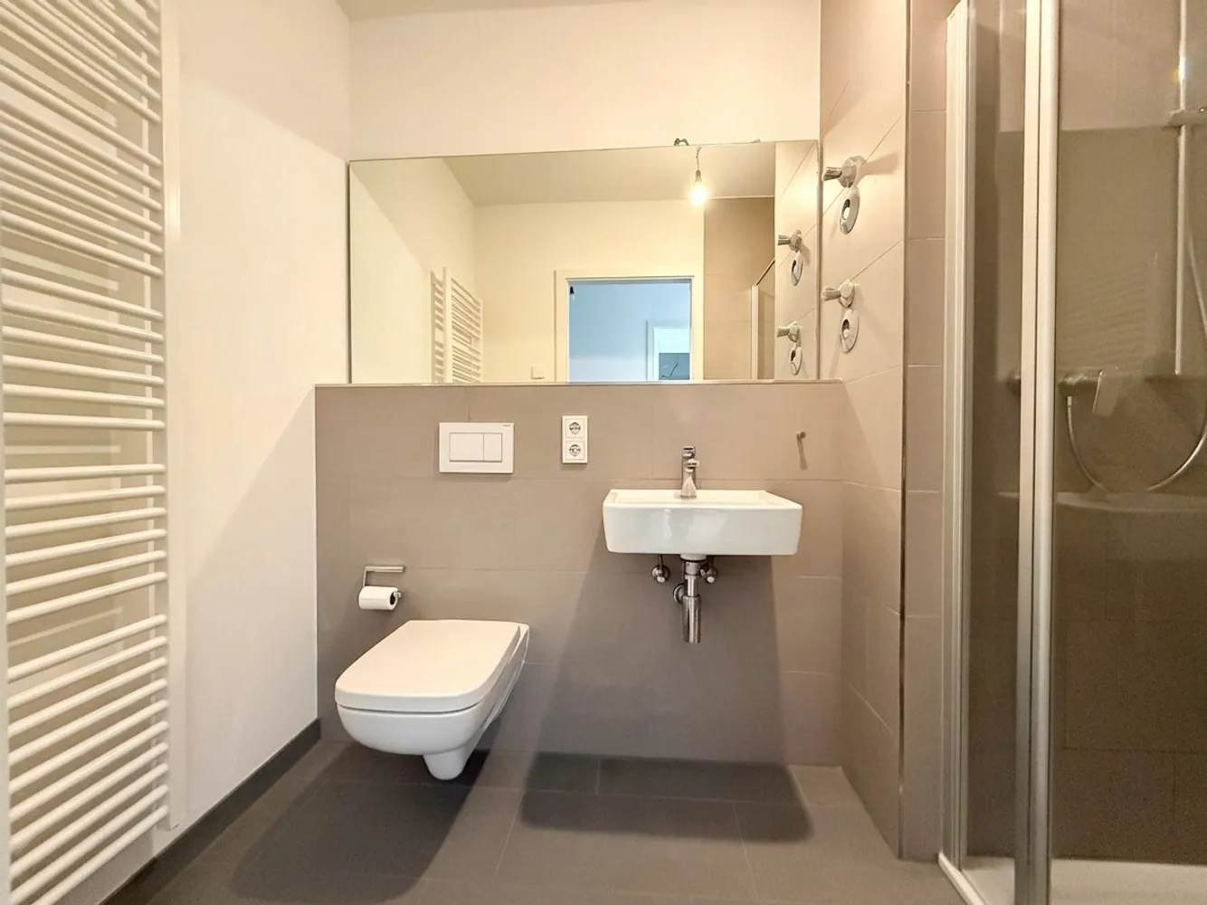 4 Zimmer Wohnung mit 97 m² in Hamburg – Bild 8