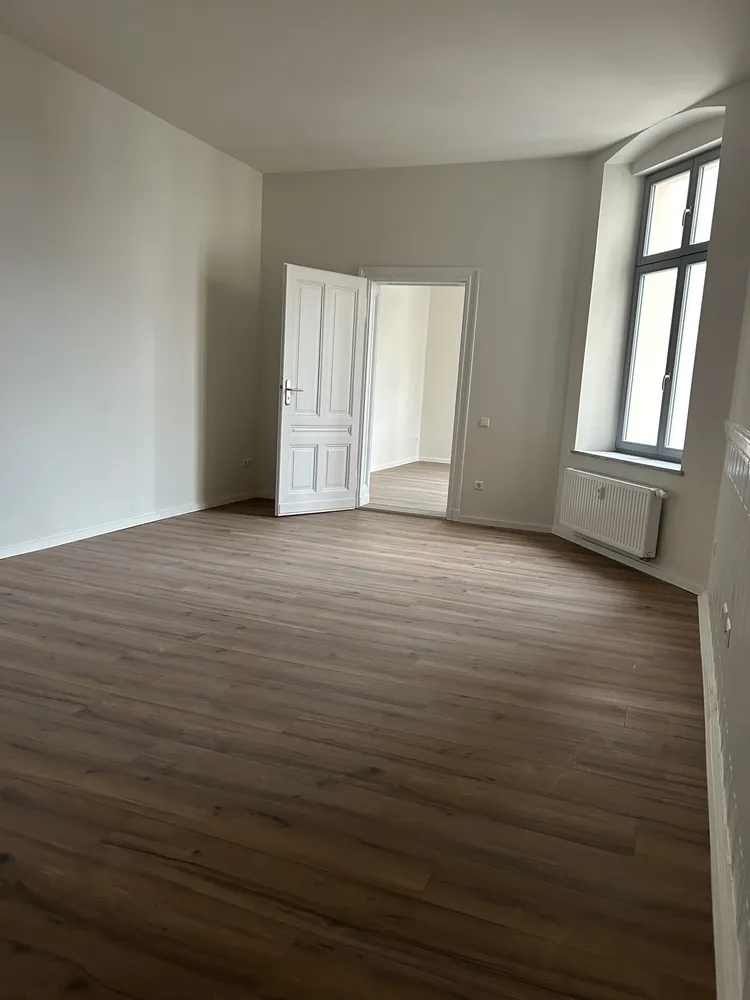 4 Zimmer Wohnung mit 136 m² in Görlitz – Bild 2