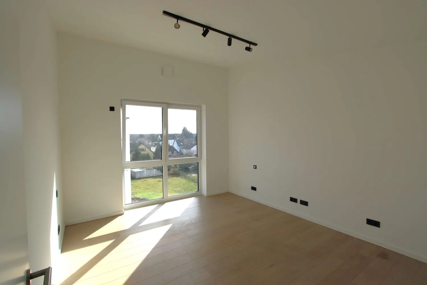 4 Zimmer Wohnung mit 120 m² in Offenbach am Main – Bild 3