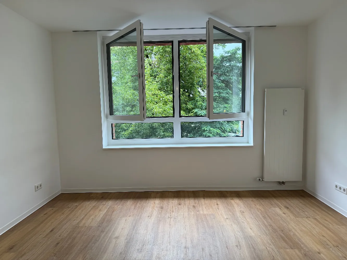 3 Zimmer Wohnung mit 97 m² in Hannover – Bild 2