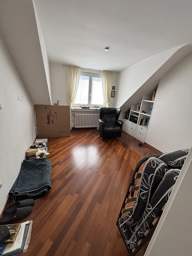4 Zimmer Wohnung mit 72 m² in Düsseldorf – Bild 6