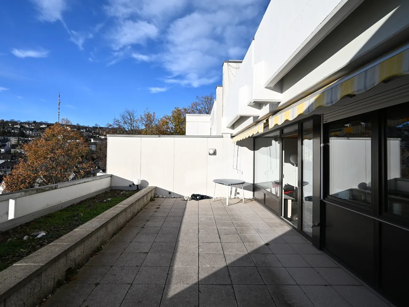 4 Zimmer Wohnung mit 140 m² in Siegen – Bild 1