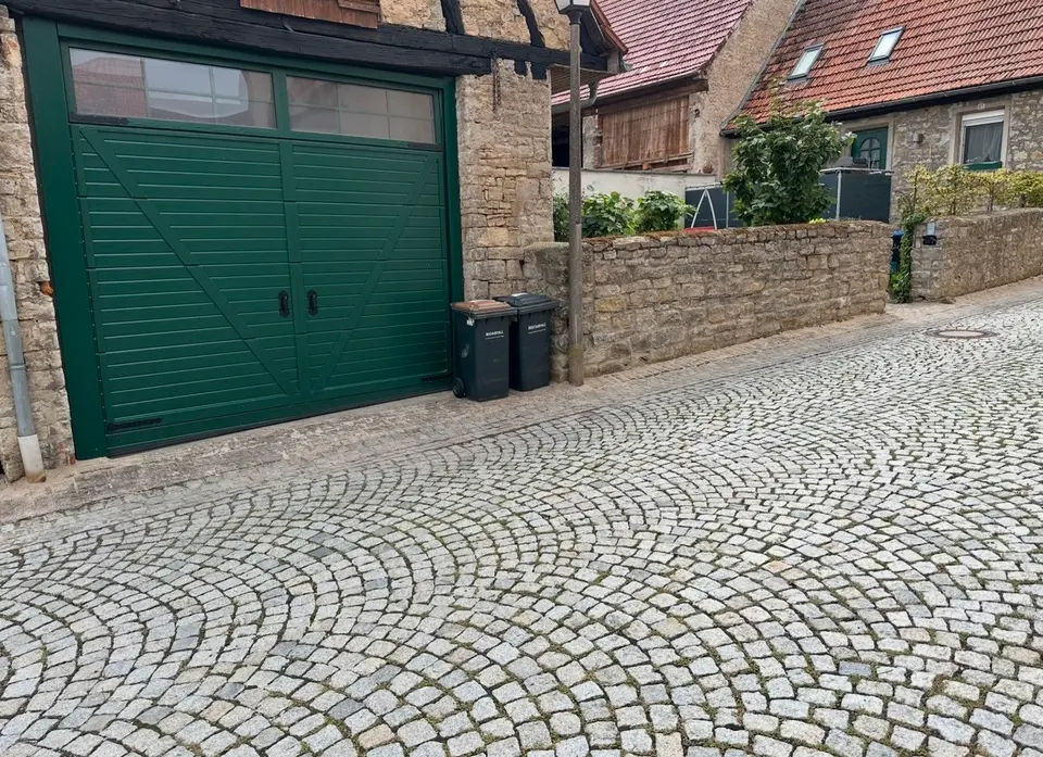 3 Zimmer Haus mit 95 m² in Würzburg – Bild 2