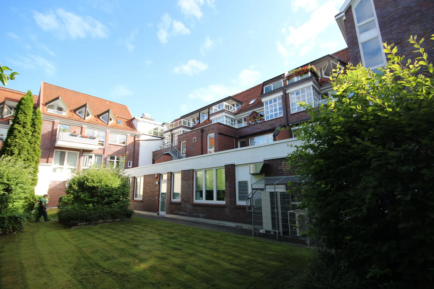 2 Zimmer Wohnung mit 70 m² in Hamburg – Bild 3
