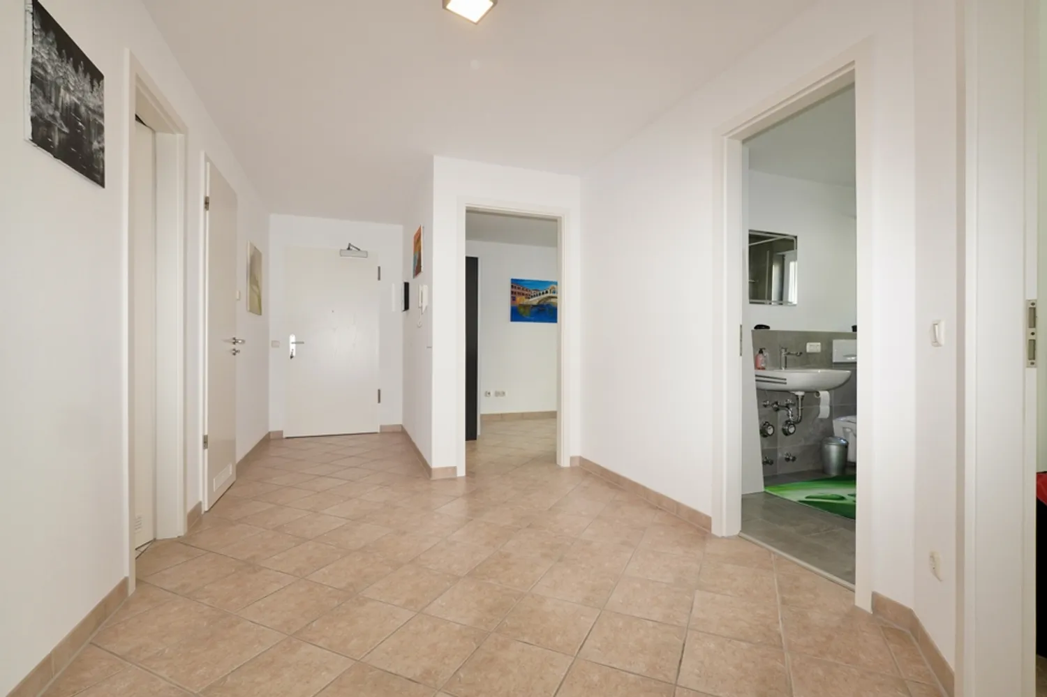 3 Zimmer Wohnung mit 83 m² in Wiesbaden – Bild 3