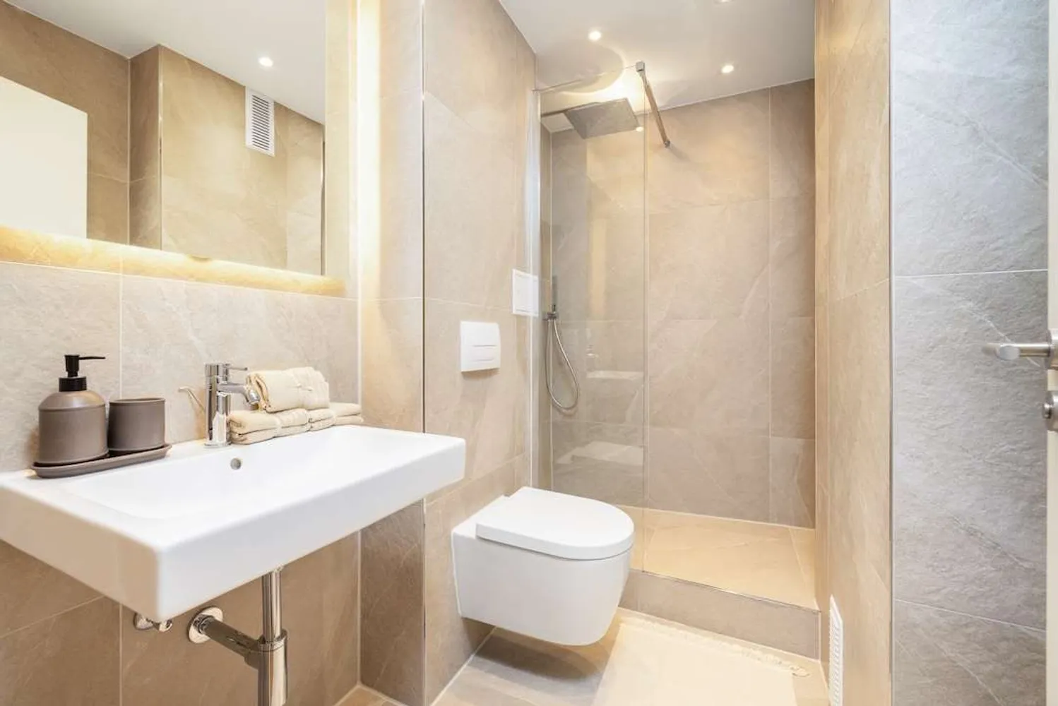2 Zimmer Wohnung mit 54 m² in München – Bild 9