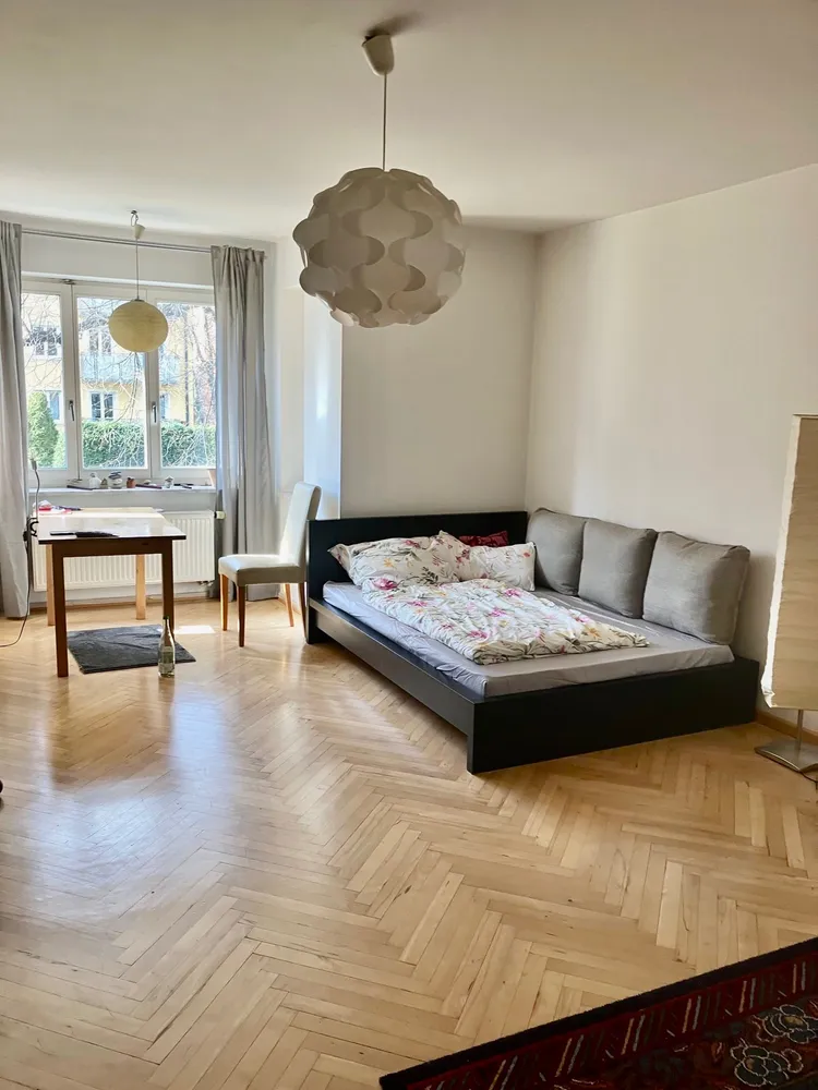 1 Zimmer Wohnung mit 54 m² in München – Bild 2