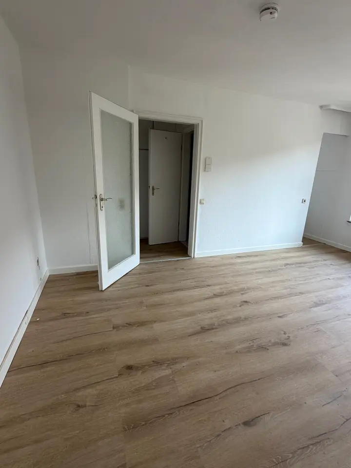 Studio with 27 m² in Düsseldorf – Photo 2