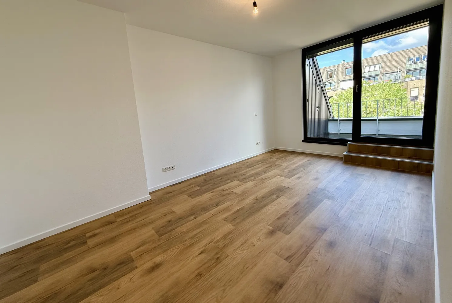 2 Zimmer Wohnung mit 84 m² in Düsseldorf – Bild 8