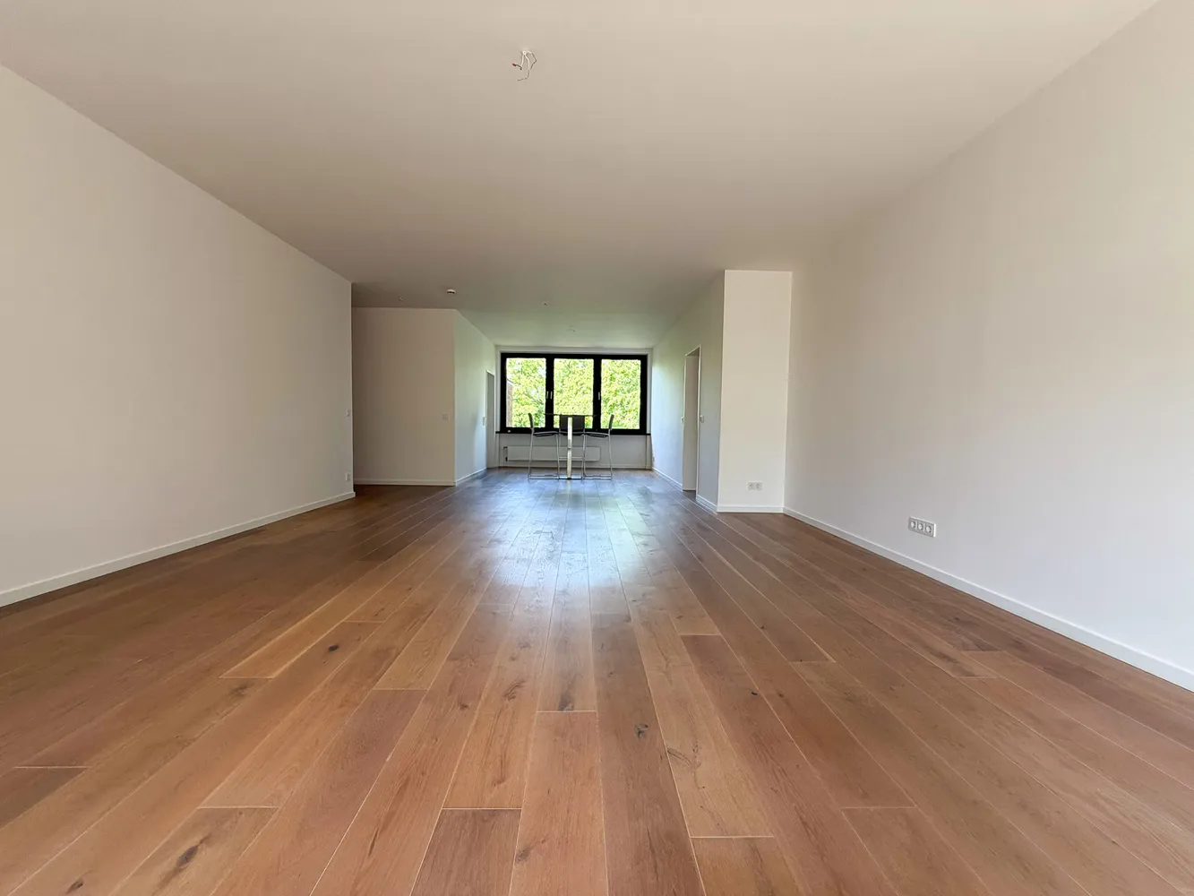 4 Zimmer Wohnung mit 160 m² in Düsseldorf – Bild 4