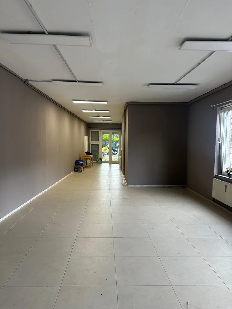 2 Zimmer Wohnung mit 100 m² in Düsseldorf – Bild 4