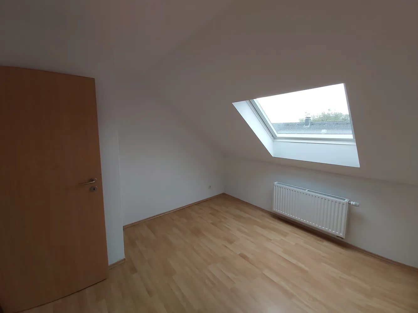 2 Zimmer Wohnung mit 60 m² in Düsseldorf – Bild 2