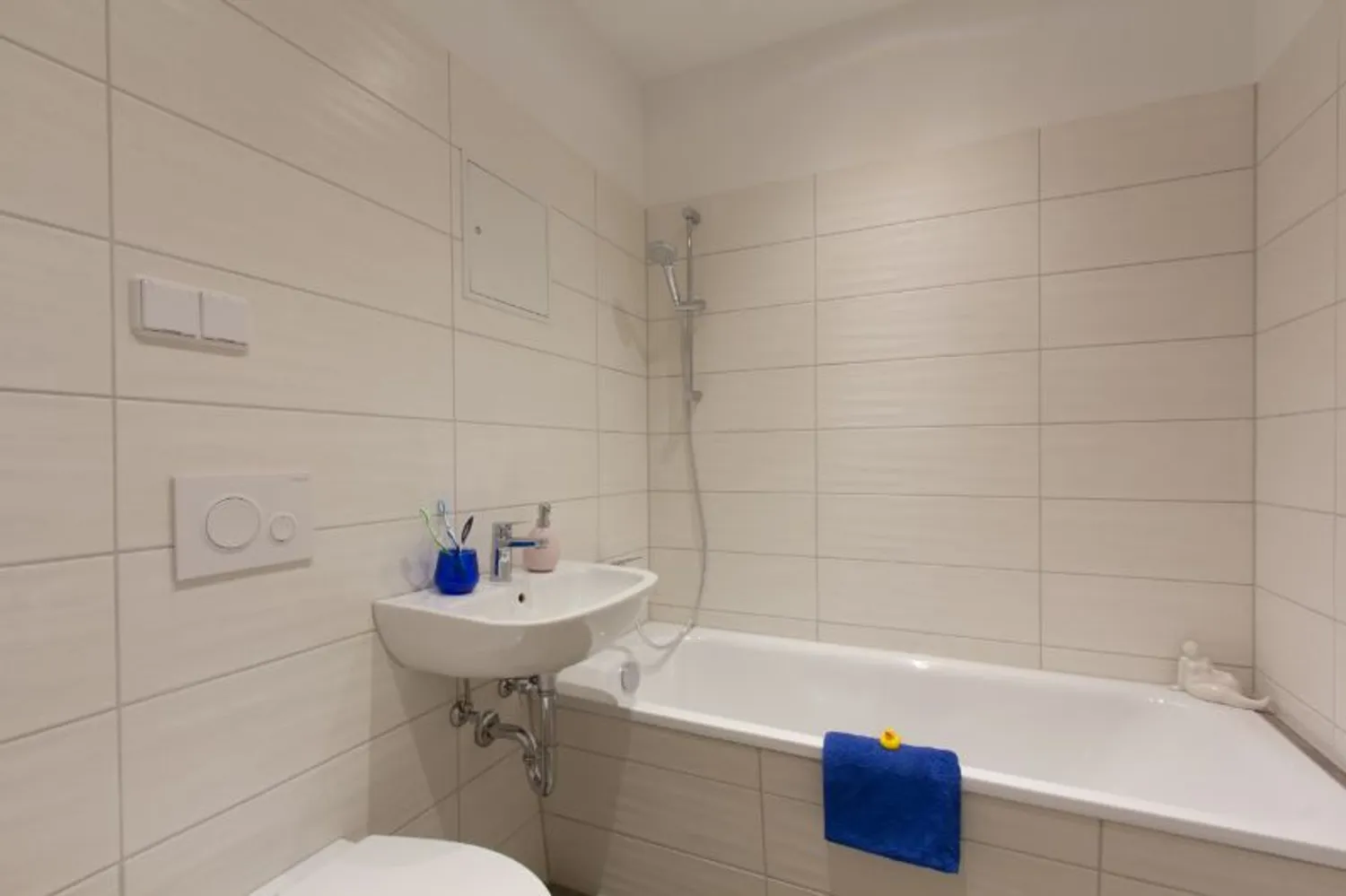 2 room apartment with 57 m² in Magdeburg – Photo 1