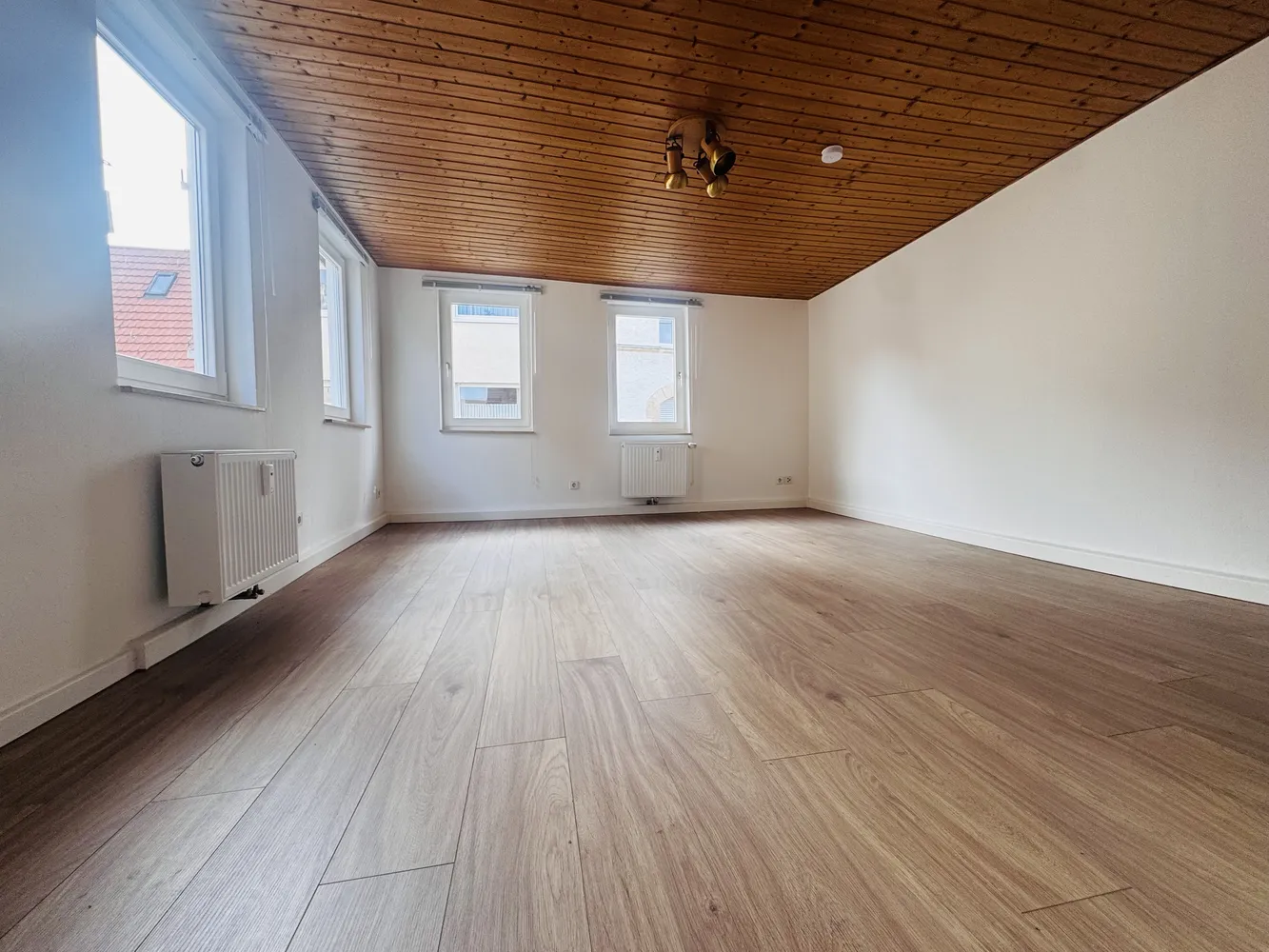 1 Zimmer Wohnung mit 27 m² in Stuttgart – Bild 2