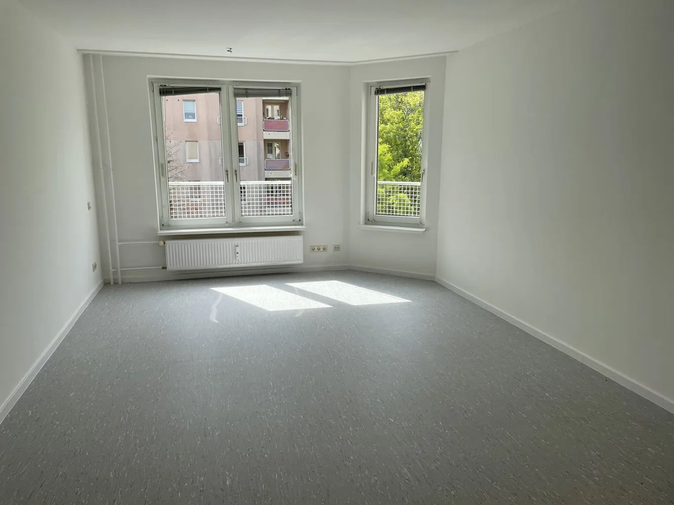 2 Zimmer Wohnung mit 82 m² in Berlin – Bild 3