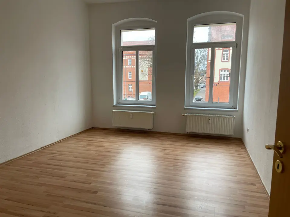 4 Zimmer Wohnung mit 82 m² in Halle (Saale) – Bild 2