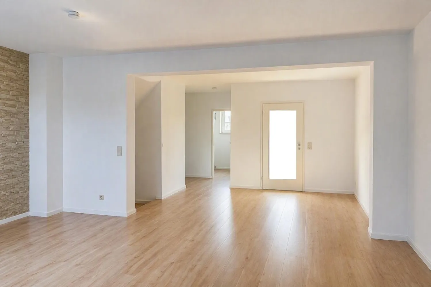 3 Zimmer Wohnung mit 109 m² in Wedel – Bild 4